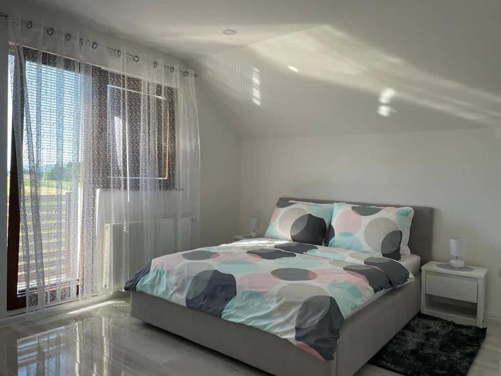 Apartman Pavenka Оточац Экстерьер фото