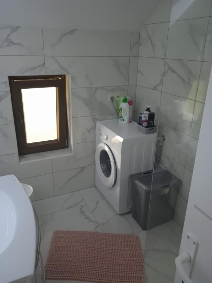 Apartman Pavenka Оточац Экстерьер фото
